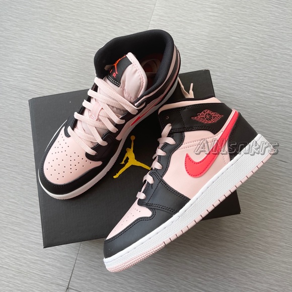 Air Jordan 1 Mid Pink Punch GS - Picture 5 of 9